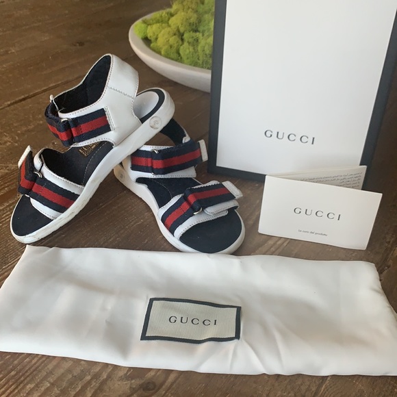 💯 Authentic Gucci Unisex Red Blue Striped White Velcro Strap Sandals size 29 - Picture 2 of 9